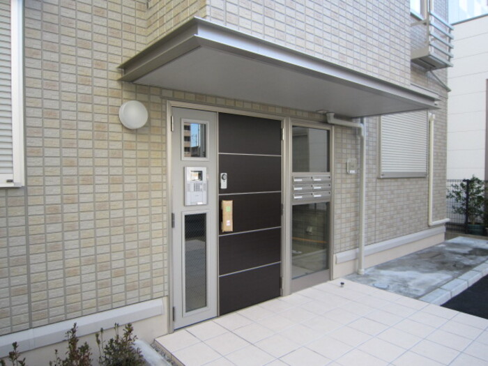 5/8 エントランス