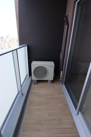 13/22 バルコニー