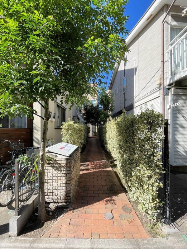 13/23 エントランス