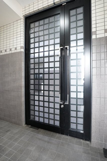 21/28 エントランス