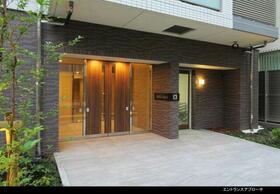 15/15 エントランス