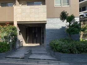 4/4 エントランス