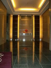 15/15 エントランス