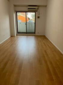 2/2 リビング/ダイニング