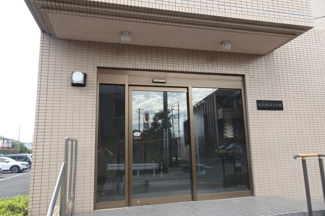 21/26 エントランス