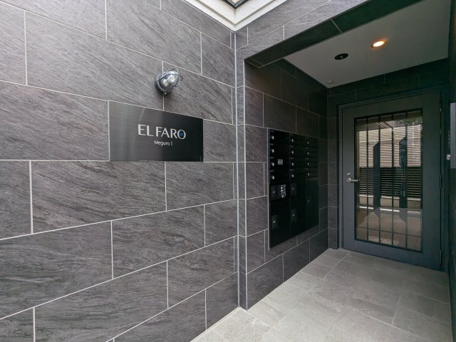 17/22 エントランス