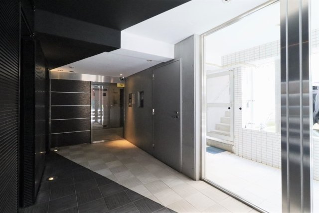 17/18 エントランス