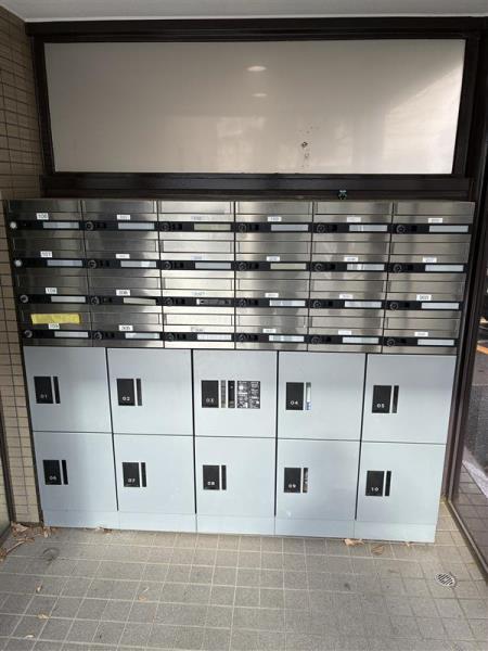 14/15 エントランス