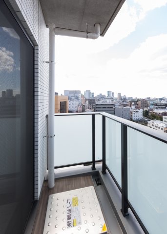 15/18 バルコニー