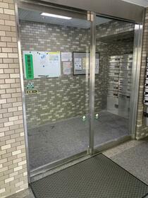 15/15 エントランス