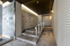 14/16 エントランス