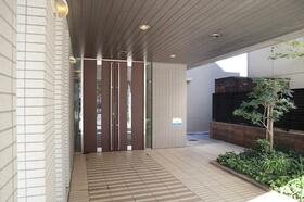 19/19 エントランス