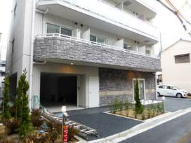 5/5 エントランス