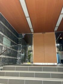 4/4 エントランス