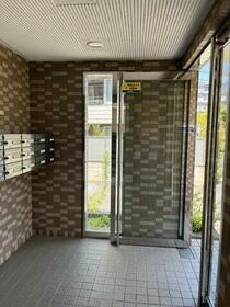 14/16 エントランス