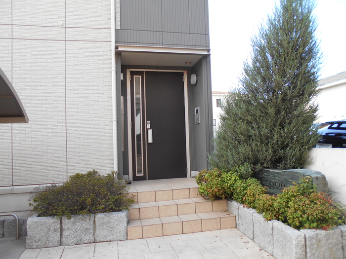 17/28 エントランス