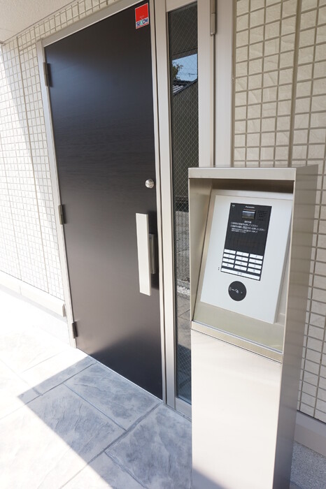 17/19 エントランス