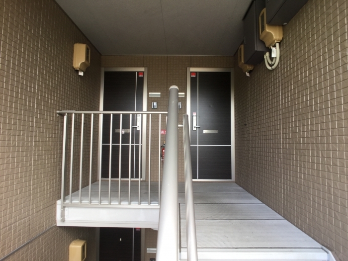 17/18 エントランス