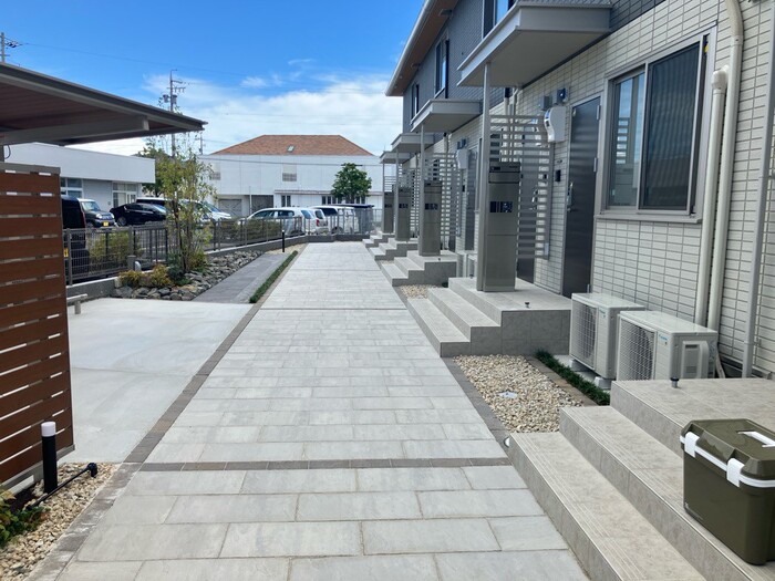 19/22 エントランス