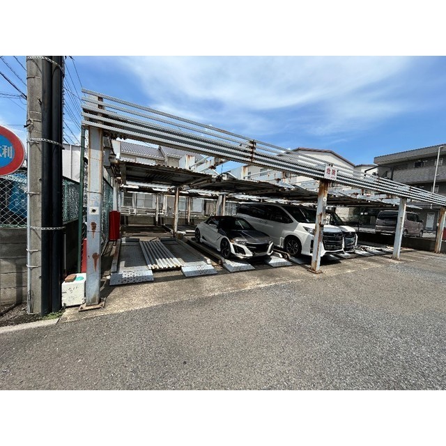 2/3 駐車場