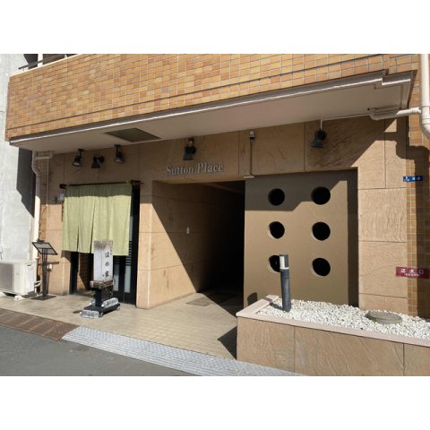 24/25 エントランス