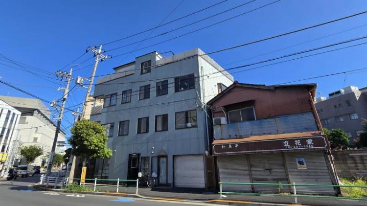 2/2 エントランス