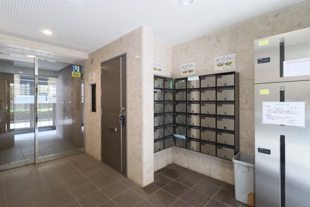 19/21 エントランス