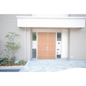 14/14 エントランス