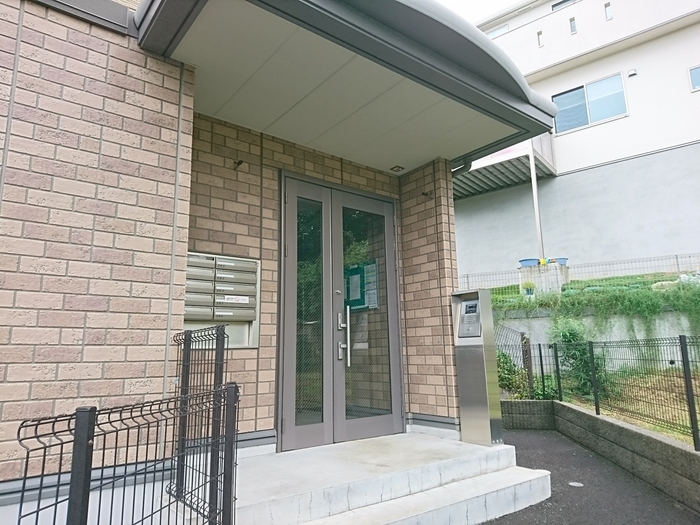 3/4 エントランス