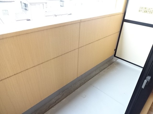 18/25 バルコニー