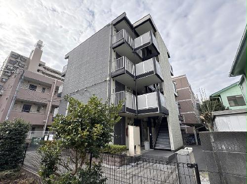 13/14 エントランス