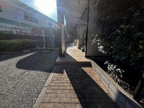 13/13 エントランス