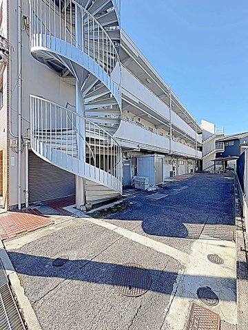 29/29 エントランス