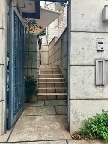 2/10 エントランス