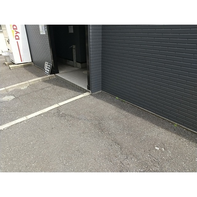 19/19 エントランス