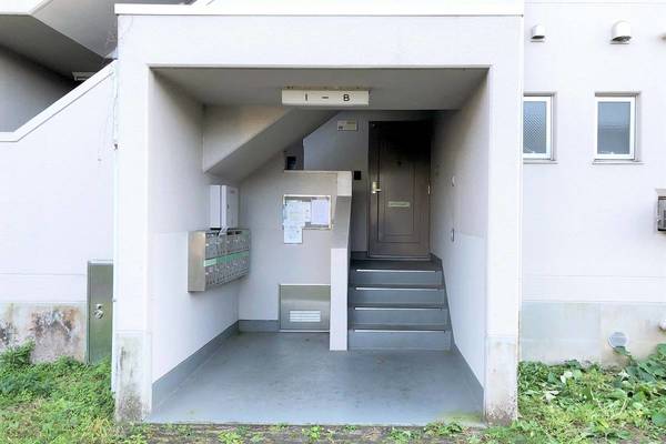 15/16 エントランス