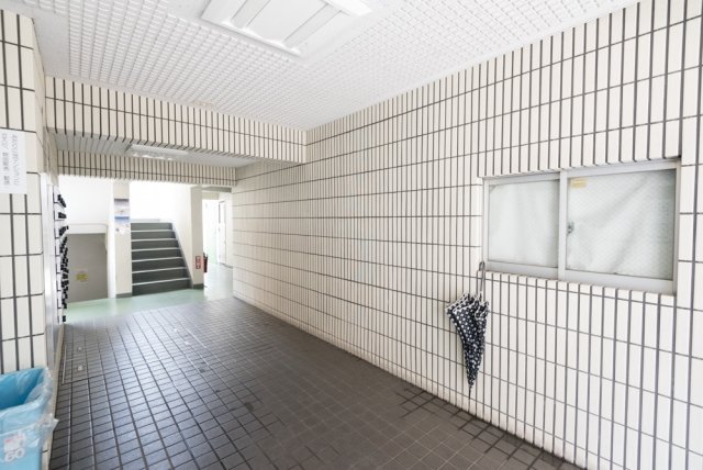 15/16 エントランス