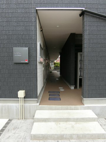 14/14 エントランス