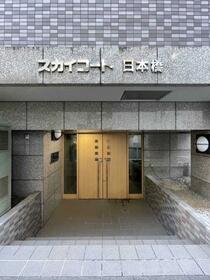 16/16 エントランス