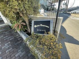 16/16 エントランス