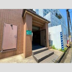 15/15 エントランス