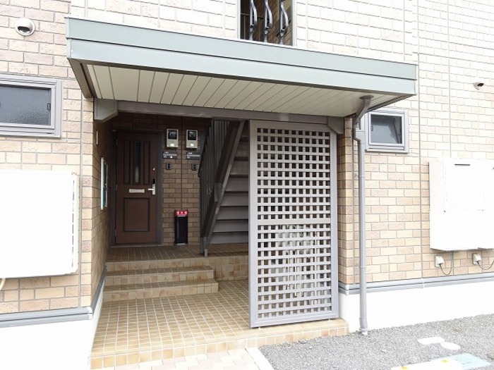 2/3 エントランス