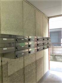 16/16 エントランス