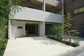 5/5 エントランス