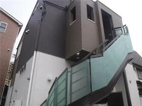 16/16 エントランス