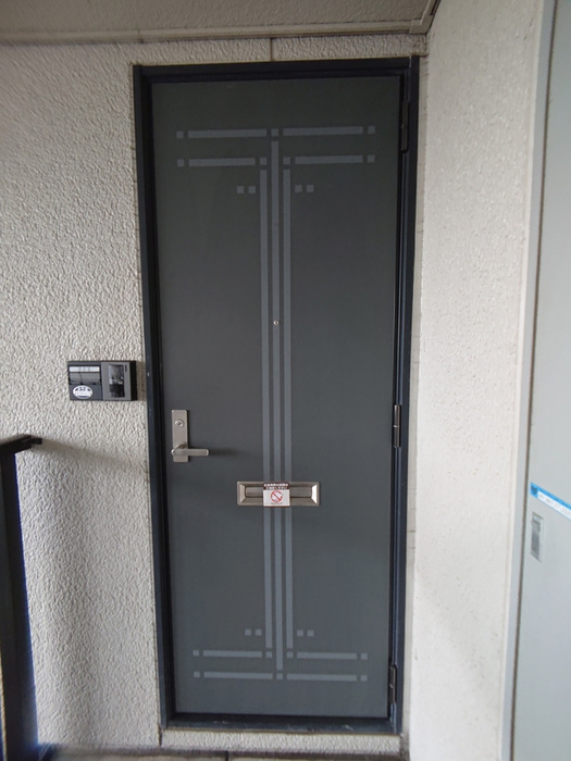 26/30 エントランス