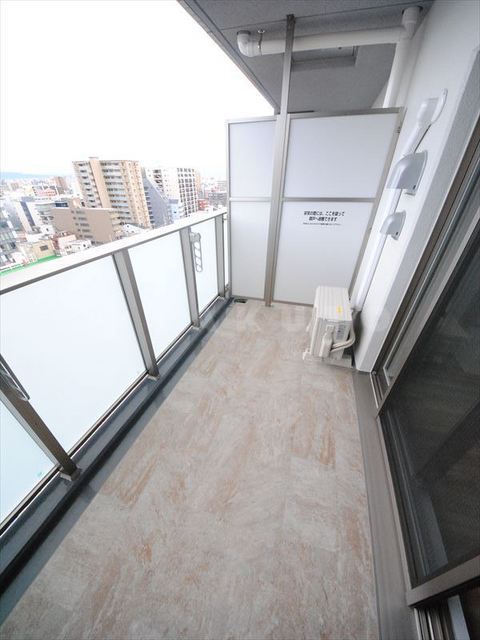 19/30 バルコニー