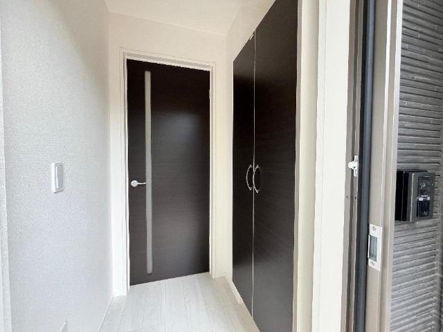 13/27 玄関