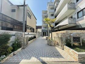 16/16 エントランス