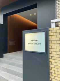 4/4 エントランス